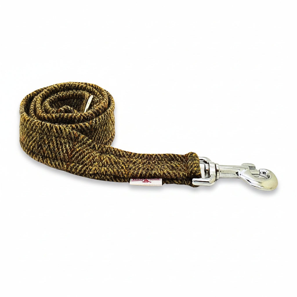 Totally Traditional Herringbone Luxury Harris Tweed Dog Lead Handmade by Collared Creatures in Britain. Traditional Heritage Designer Harris Tweed Dog Leash. Pair With a Matching Harris Tweed Dog Collar.