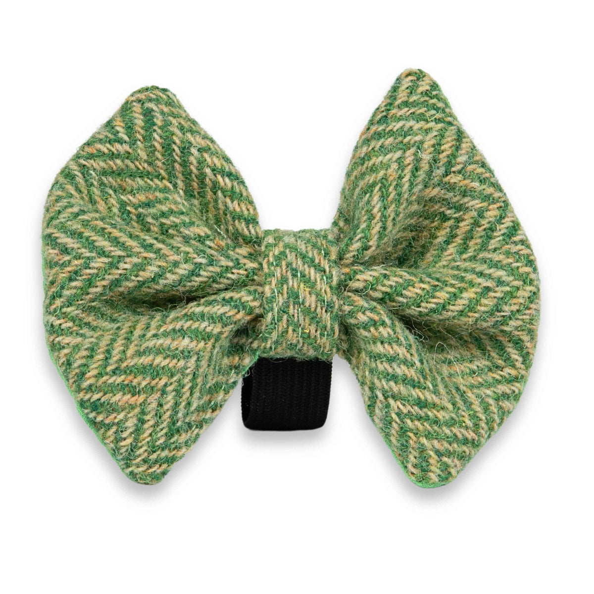 Grüne Harris Tweed Hundefliege mit Fischgrätenmuster - handgefertigt und ideal für Hochzeiten, Spaziergänge oder den Alltag