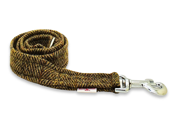 Totally Traditional Herringbone Luxury Harris Tweed Dog Lead Handmade by Collared Creatures in Britain. Traditional Heritage Designer Harris Tweed Dog Leash. Pair With a Matching Harris Tweed Dog Collar.