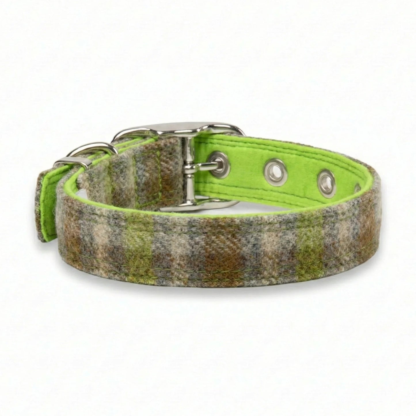 Dog collar with green and brown pattern on a white background