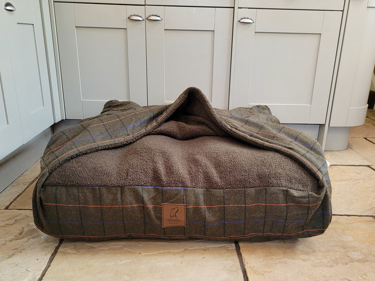  Collared Creatures Green Tweed Luxury Dog Snuggle Bed / Snuggle Sack Luxury Dog Bed